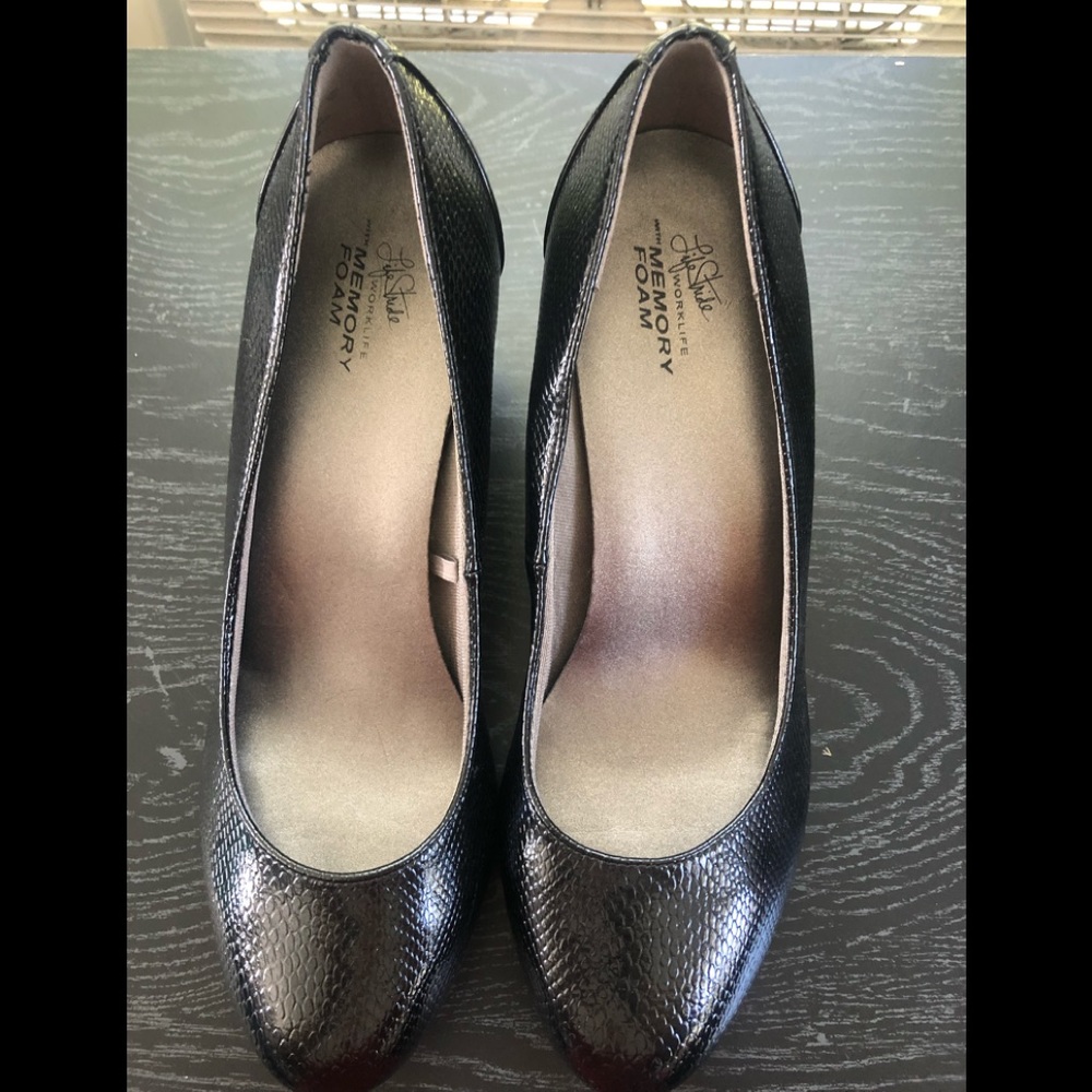 Life stride Work life with Memory Foam Black Heels